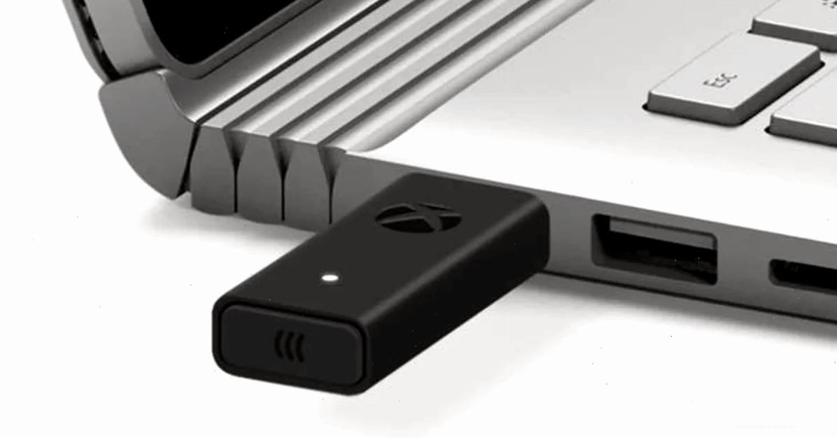 Cắm Usb Recevier Vào Máy Tính để kết nối tay cầm Xbox