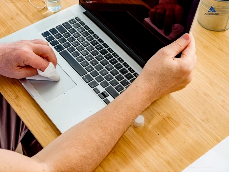 Mẹo giữ bàn phím laptop bền bỉ, ít hư hỏng