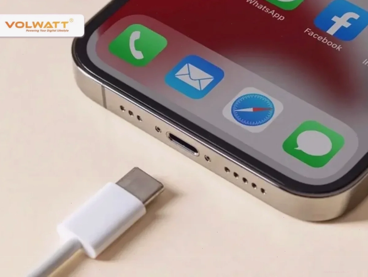 Thay chân sạc mới để điện thoại nhận điện ổn định hơn